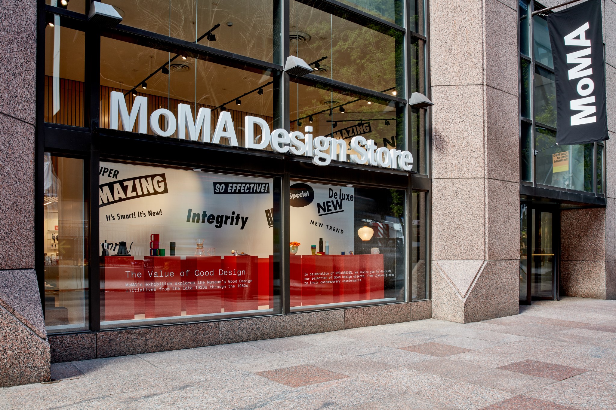 basq by - LARQ x MoMA Design Store NYC